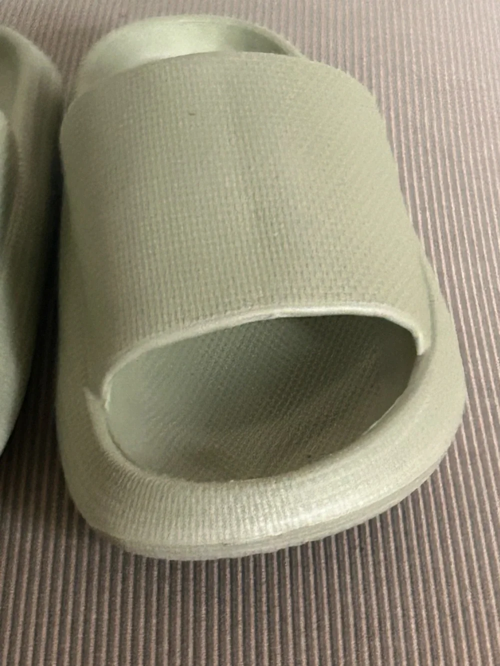 Women's Slide Sandals in Sage Green Pool Shoes Shower Shoes size 9
